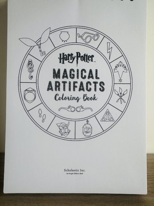 Libro para colorear de Harry Potter Magical Artifacts